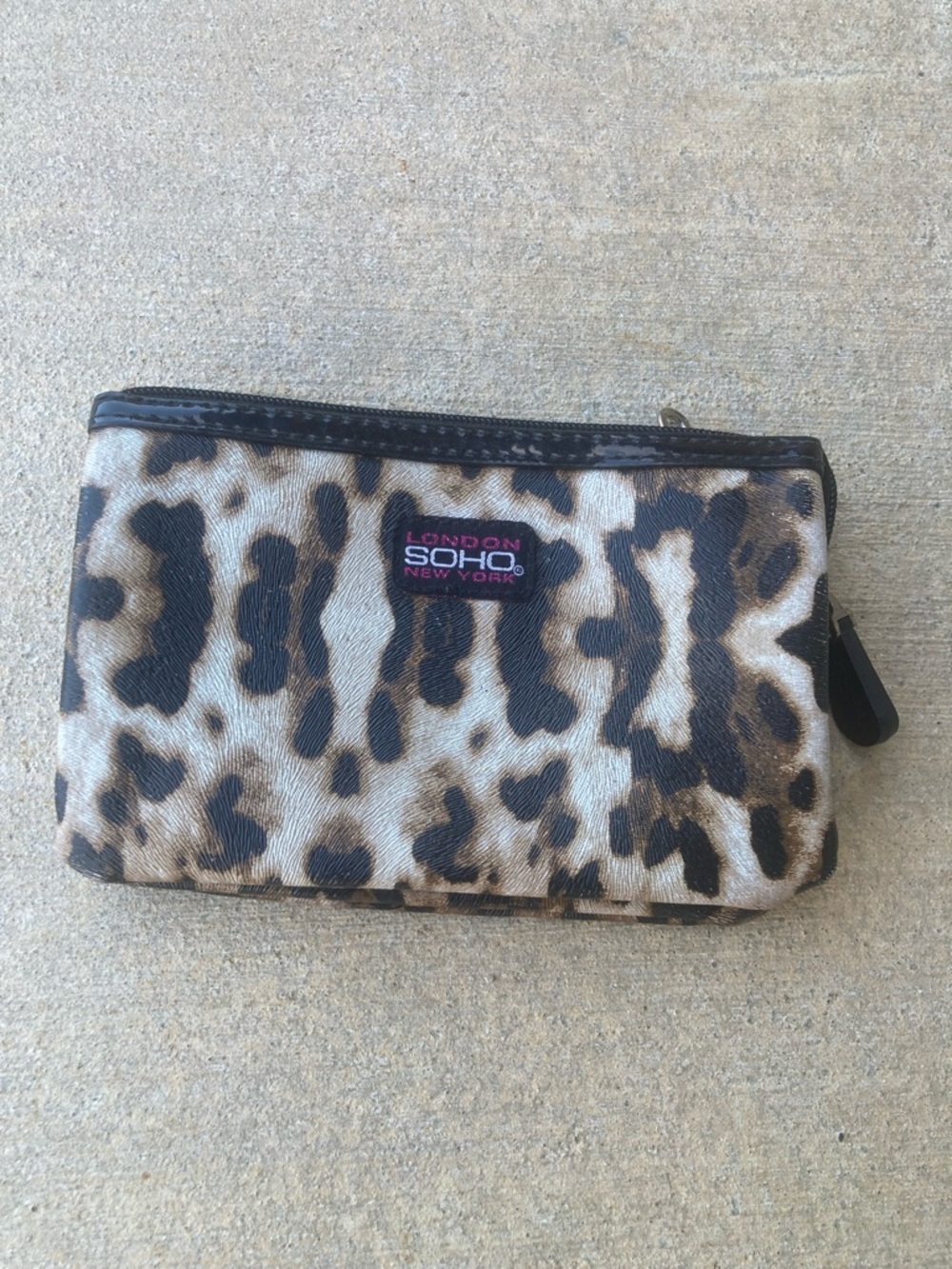 London Soho New York Leopard print wallet